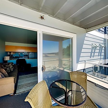 New Listing! Bay-View Beauty With Private Balcony Condo Lincoln City Eksteriør bilde