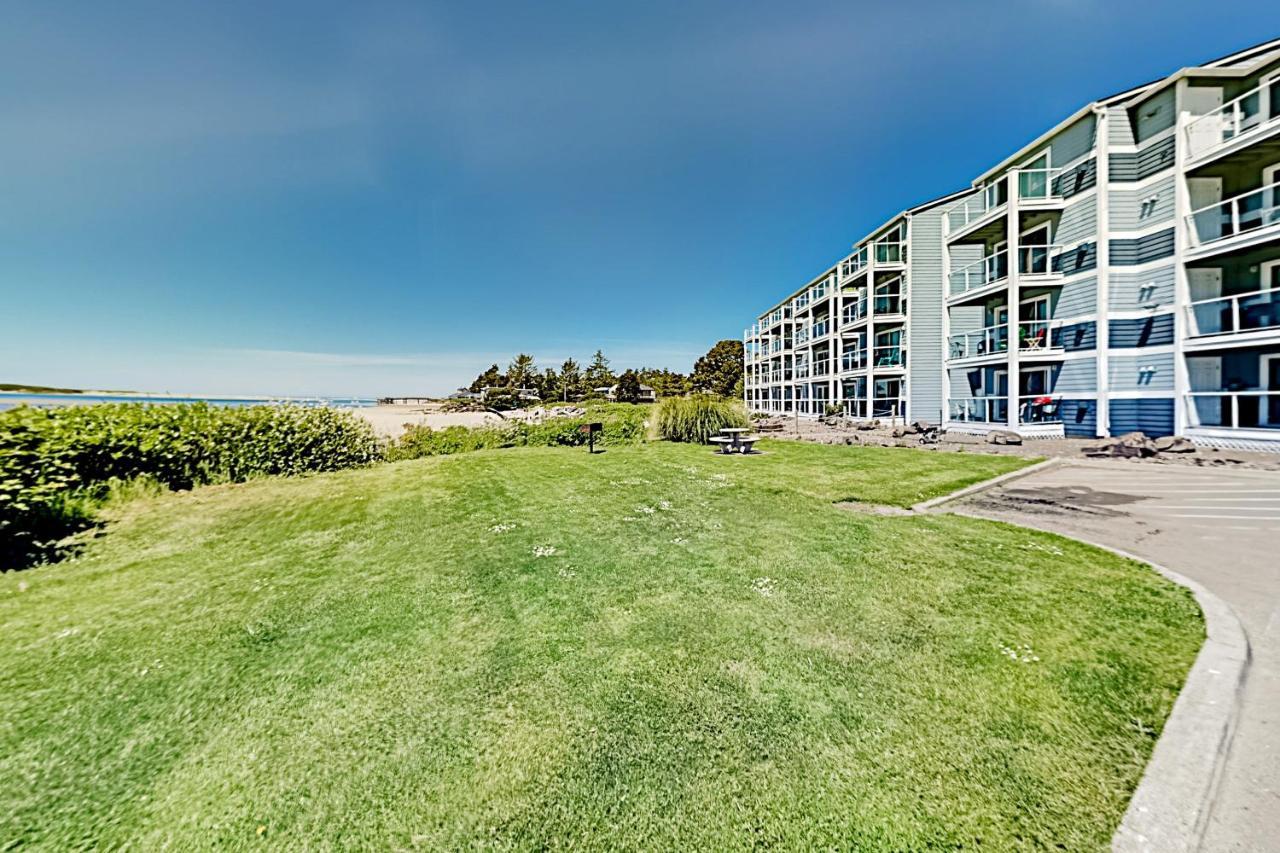 New Listing! Bay-View Beauty With Private Balcony Condo Lincoln City Eksteriør bilde