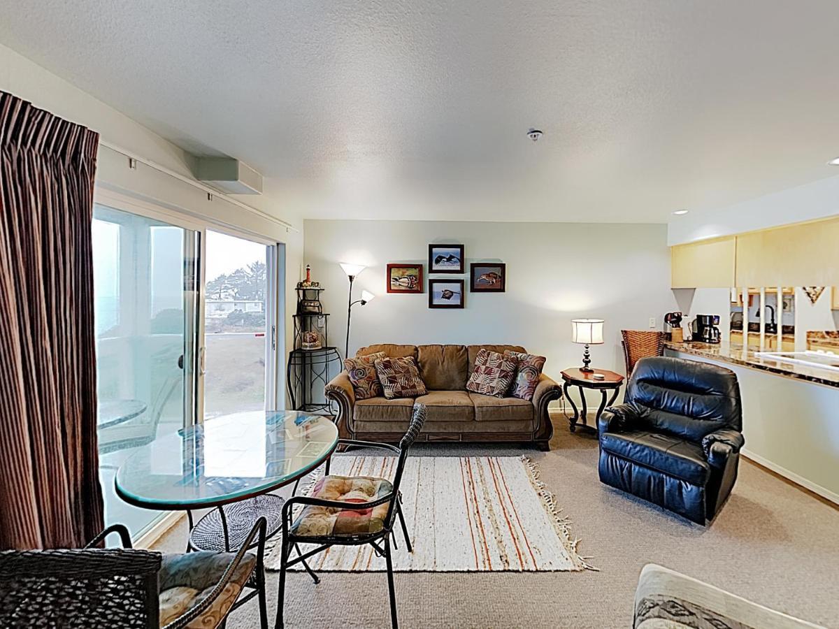 New Listing! Bay-View Beauty With Private Balcony Condo Lincoln City Eksteriør bilde