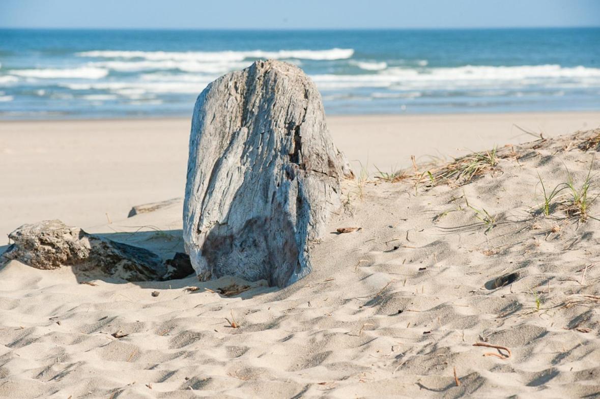 New Listing! Bay-View Beauty With Private Balcony Condo Lincoln City Eksteriør bilde